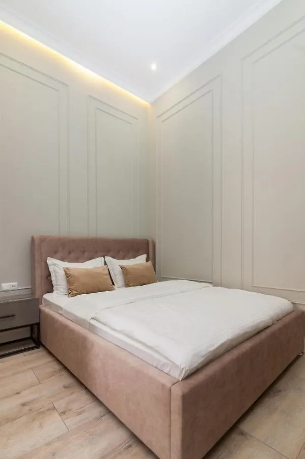 דירות לבוב Royal Vip Prospekt Shevchenka 3